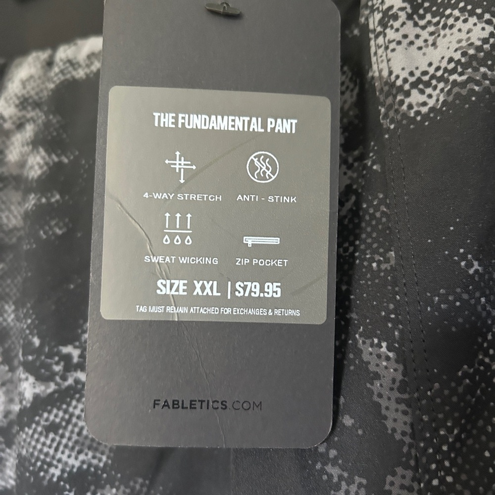 Fabletics Men's Black and Gray Patterned Pants NWT - image 2
